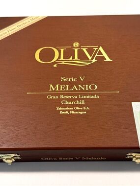 Oliva Serie V Melanio Churchill Limited Edition Humidor Wood Box